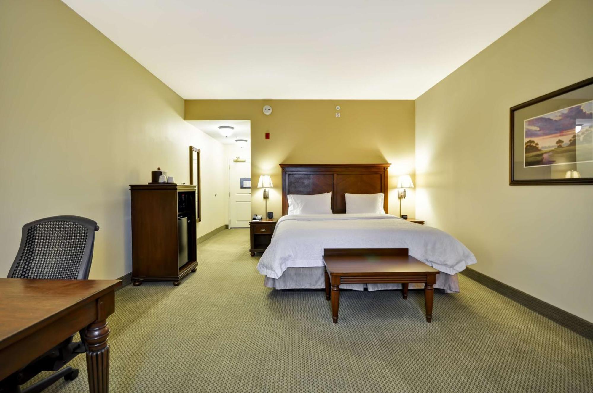 Hotel Hampton & North Charleston-university Boulevard 3*