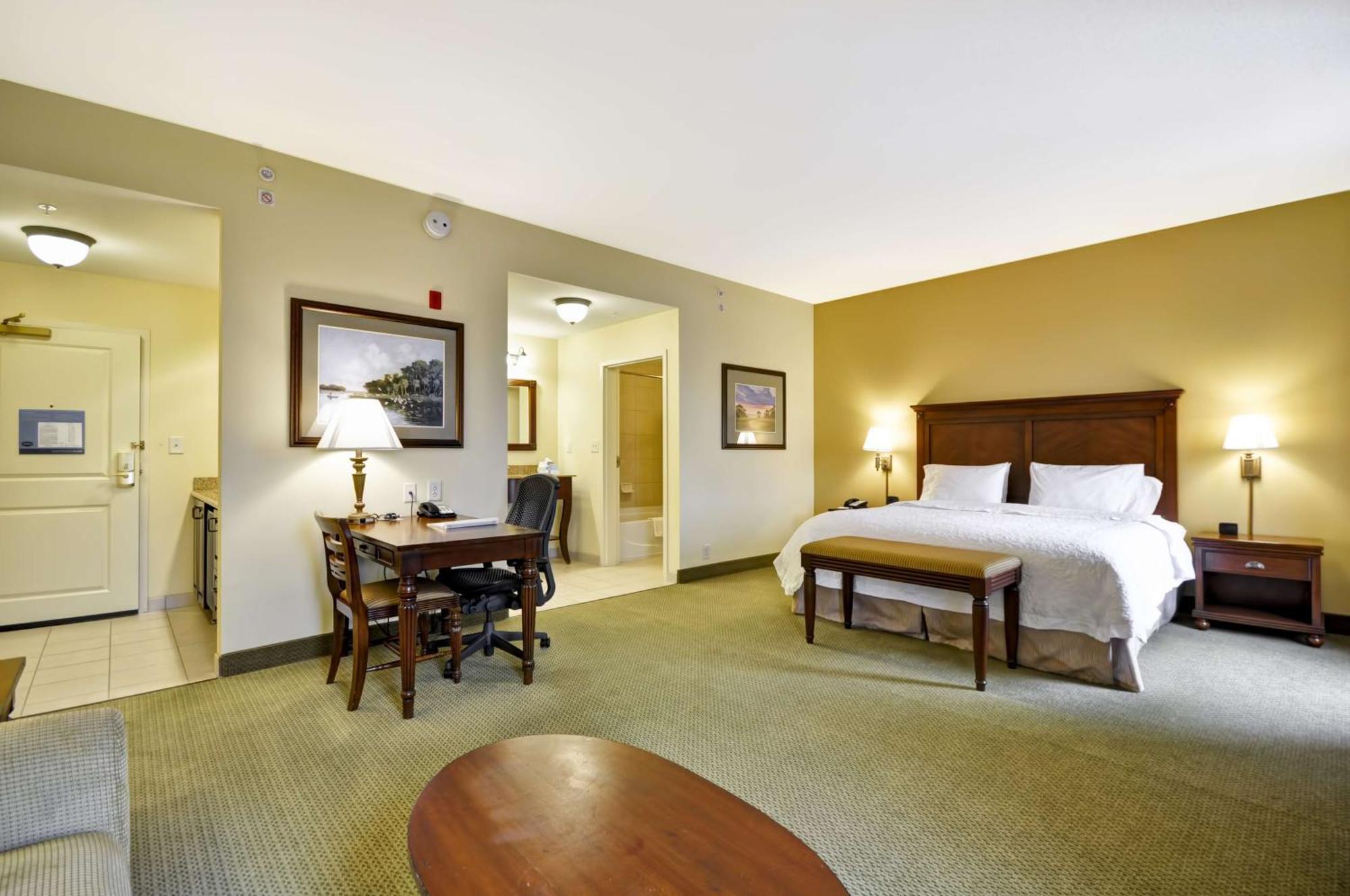 Hampton & North Charleston-university Boulevard Hotel 3*